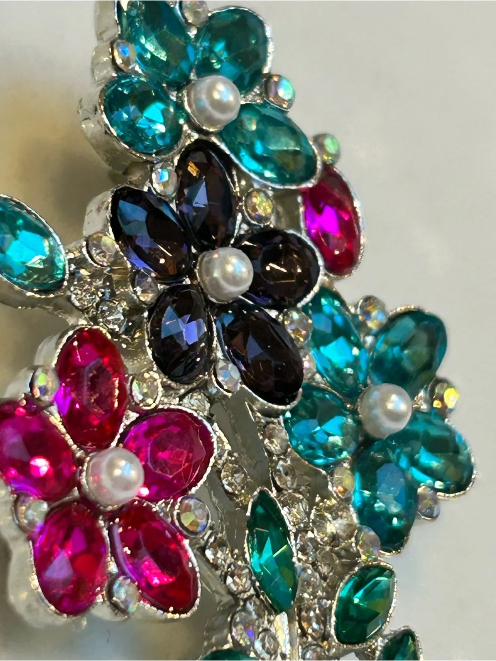Multicolor Crystal Flower Bouquet Brooch silver tone faux pearls pin
